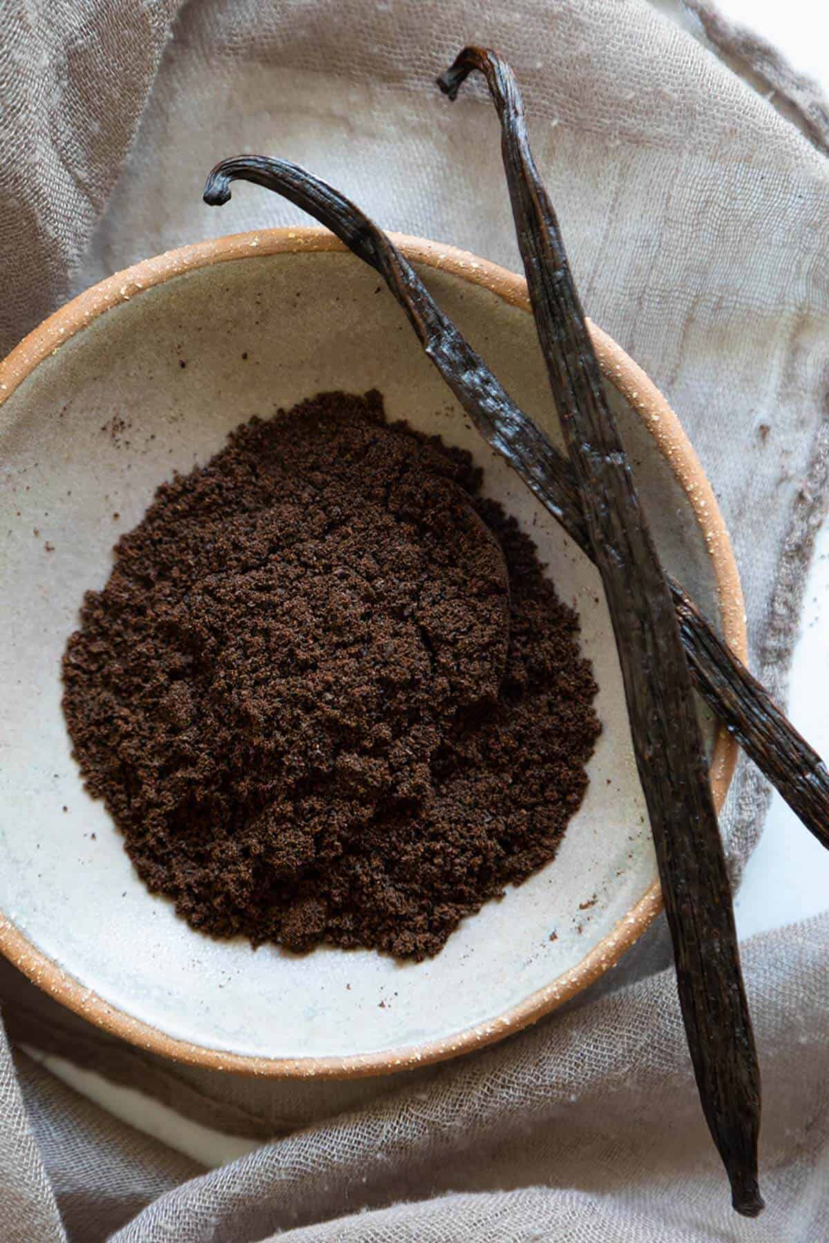 Unlock Pure Vanilla Flavor: Make Your Own Powder for Any Recipe